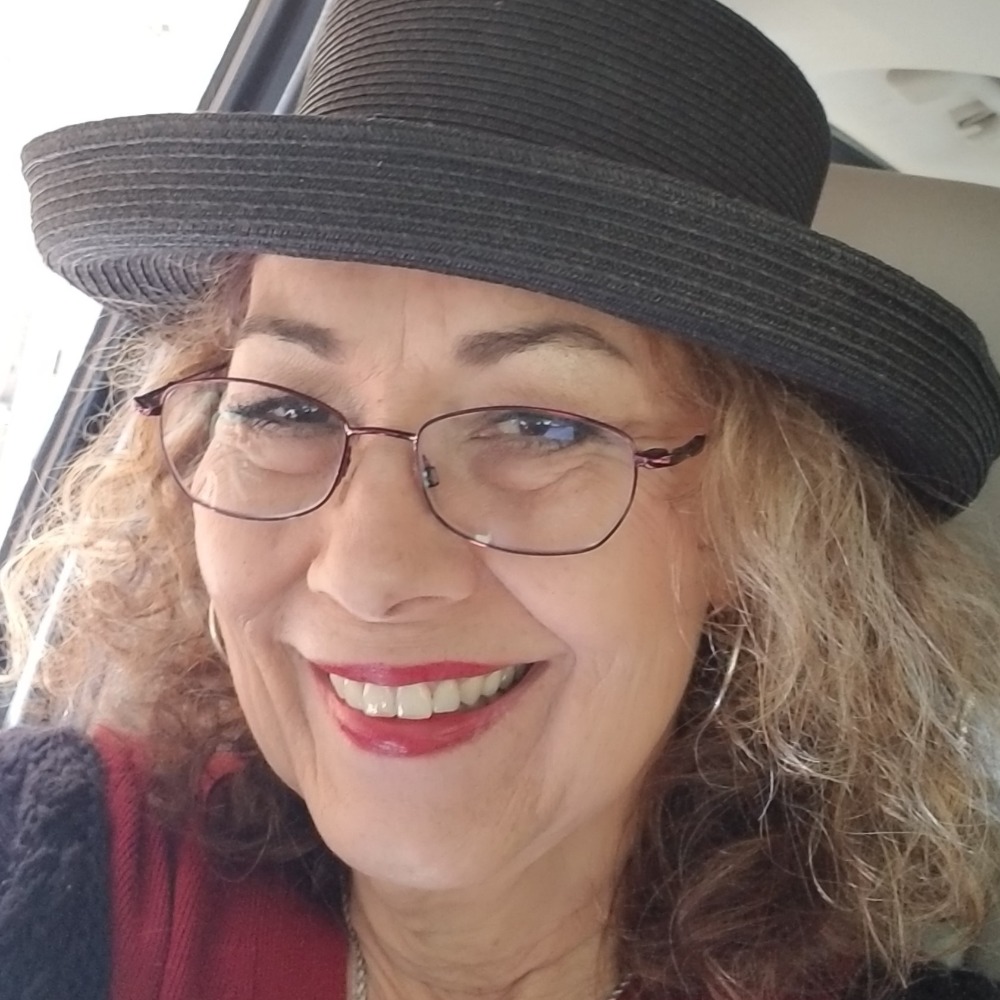 Meet your Posher, Suzan